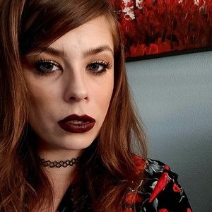 Meet your Posher, Yulia